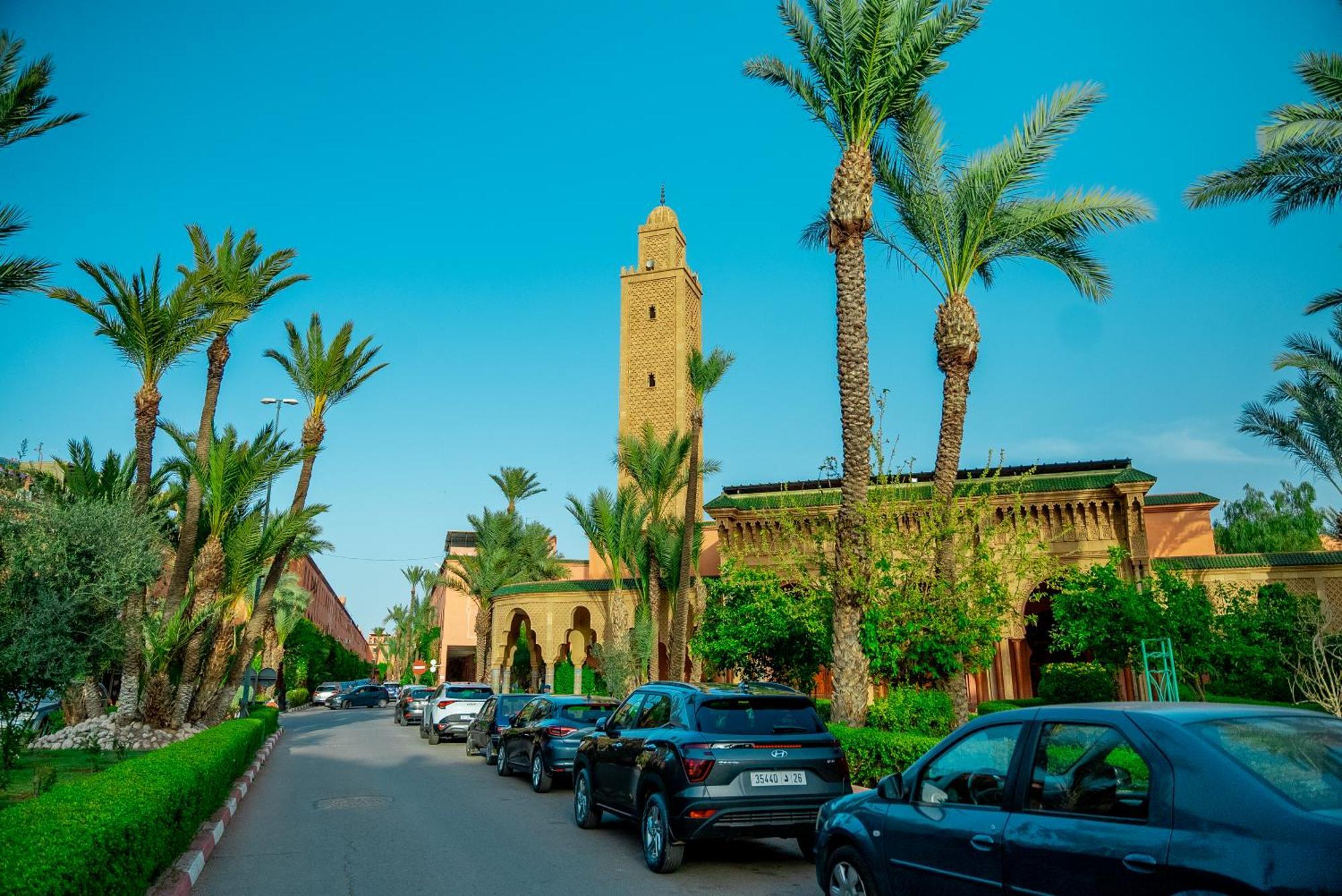 Riad The Moroccans Pool And Terrace Маракеш Екстериор снимка